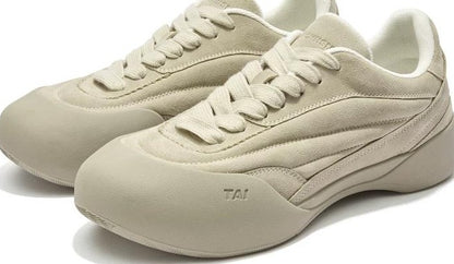 HEIGHT-BOOSTING CASUAL SNEAKERS