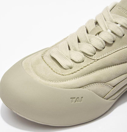 HEIGHT-BOOSTING CASUAL SNEAKERS