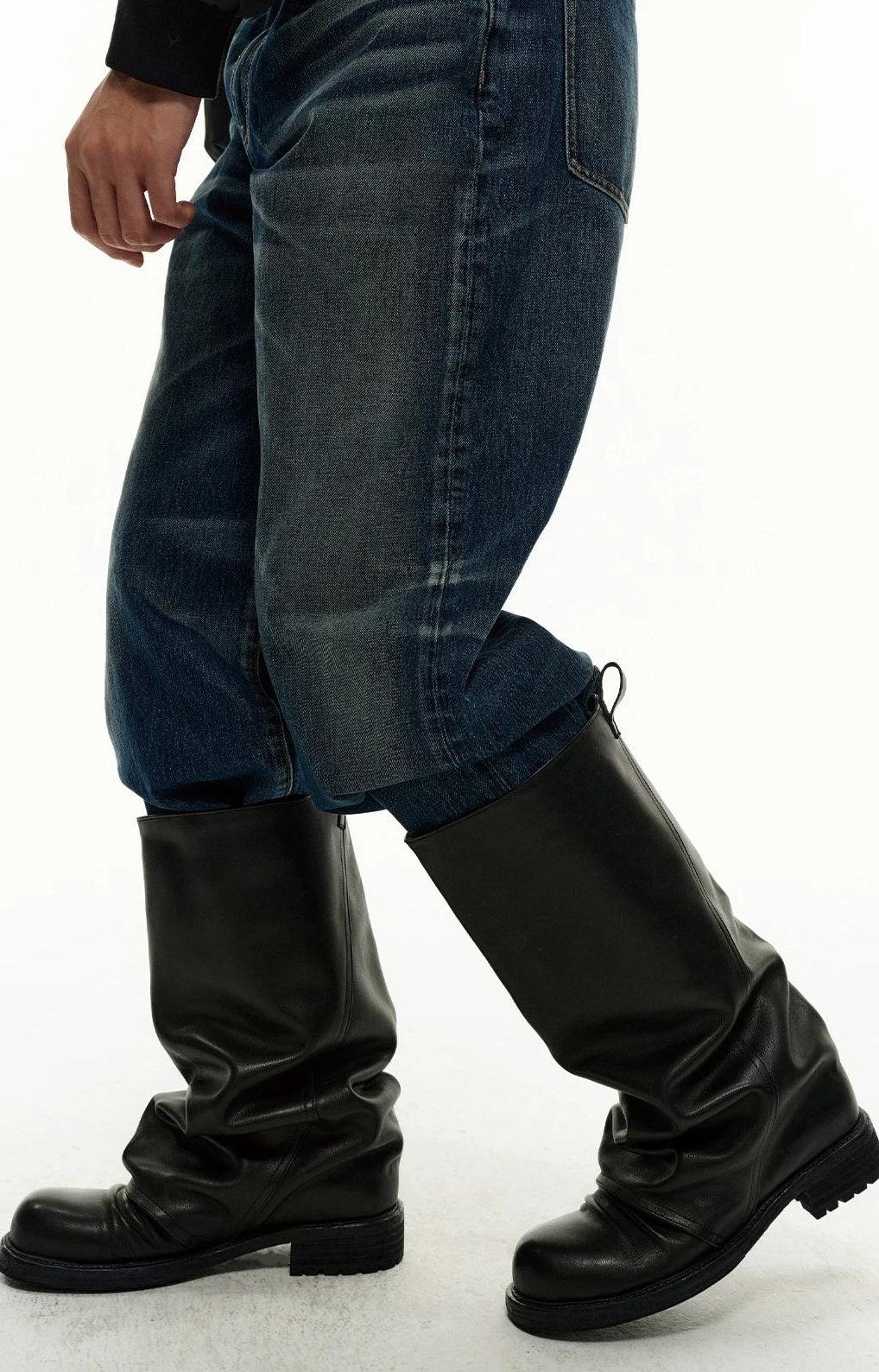 PLEATED COWHIDE LEATHER BOOTS
