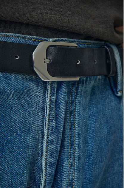 EMIL BELT 着用イメージ