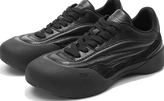 HEIGHT-BOOSTING CASUAL SNEAKERS