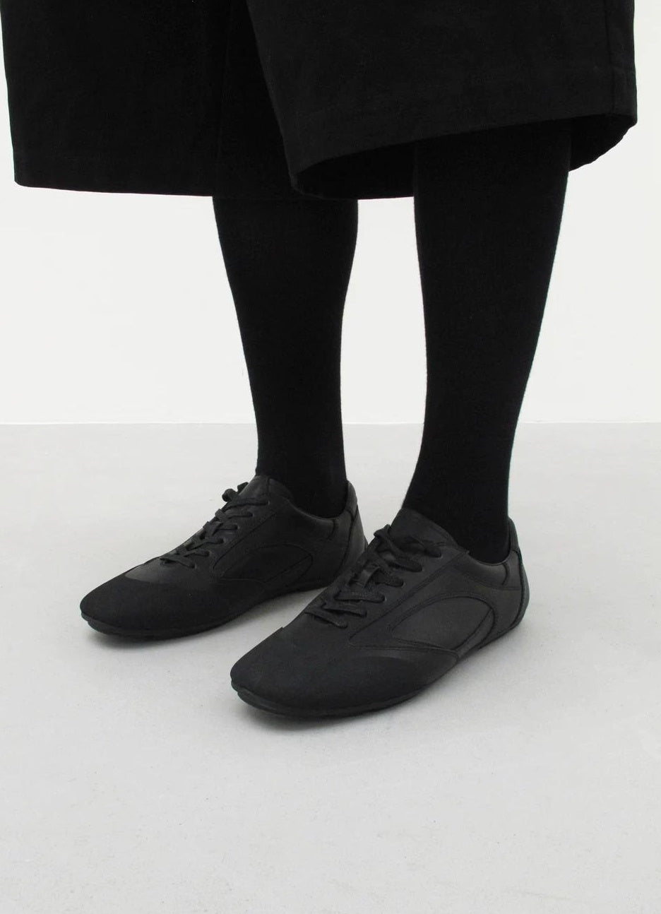 SOFT LEATHER TRAINING SHOES